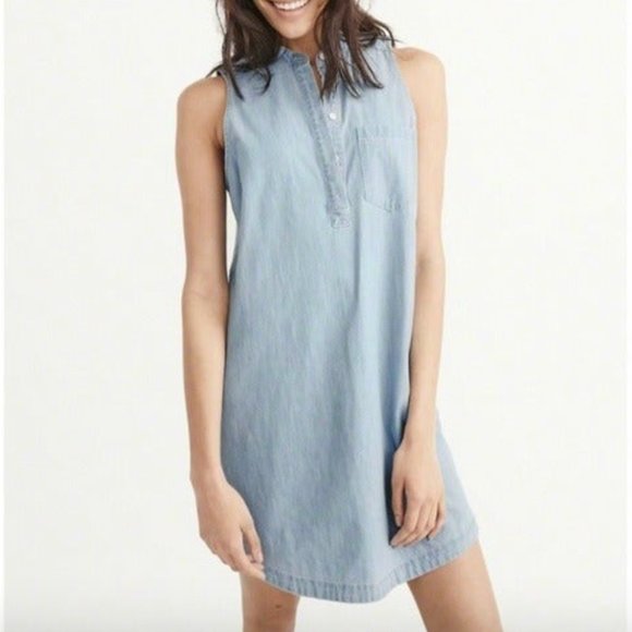 Abercrombie & Fitch Dresses & Skirts - Abercrombie Chambray Dress